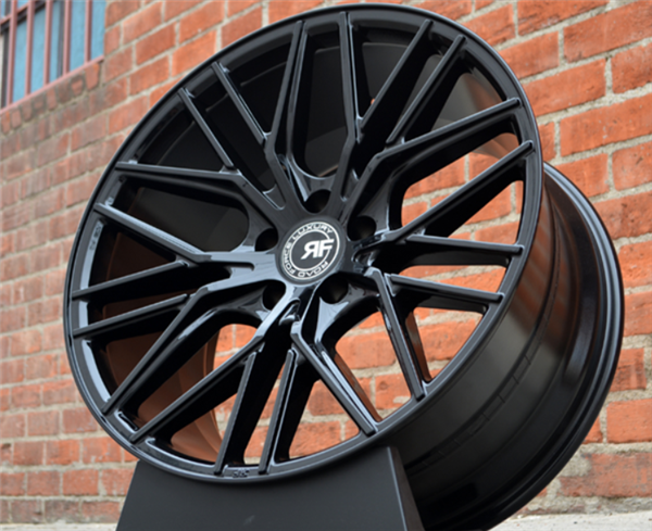 ROAD FORCE RF13 22X10.5 5X120 ET42 CB72.56 BLACK